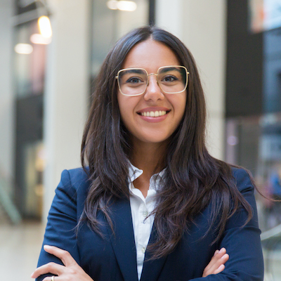 Aisha Khan headshot
